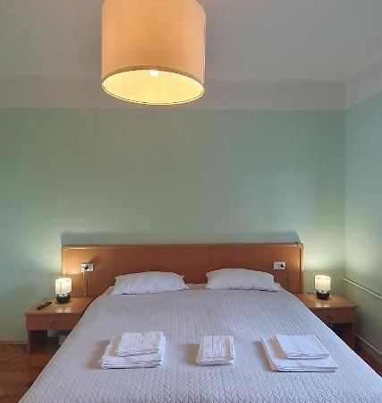 Aparthouse Macek Lejlighed Ljubljana Eksteriør billede