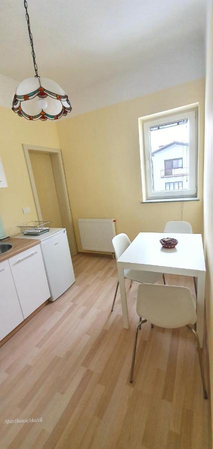 Aparthouse Macek Lejlighed Ljubljana Eksteriør billede